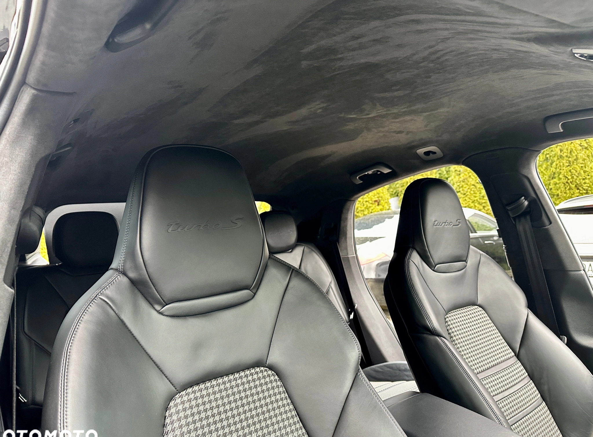 Porsche Cayenne cena 749000 przebieg: 34500, rok produkcji 2021 z Lubawa małe 781